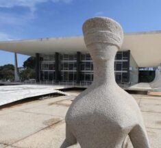 NOTA AOS SINDICALIZADOS E À SOCIEDADE