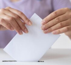 SINPOFESC BUSCA VOLUNTÁRIOS PARA COMPOR COMISSÃO ELEITORAL
